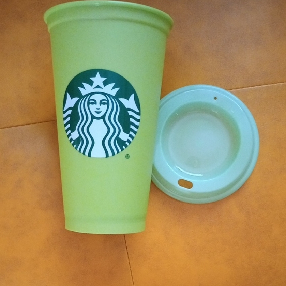 New Starbucks Lime Green Tumbler with Lid - Heavy Plastic
